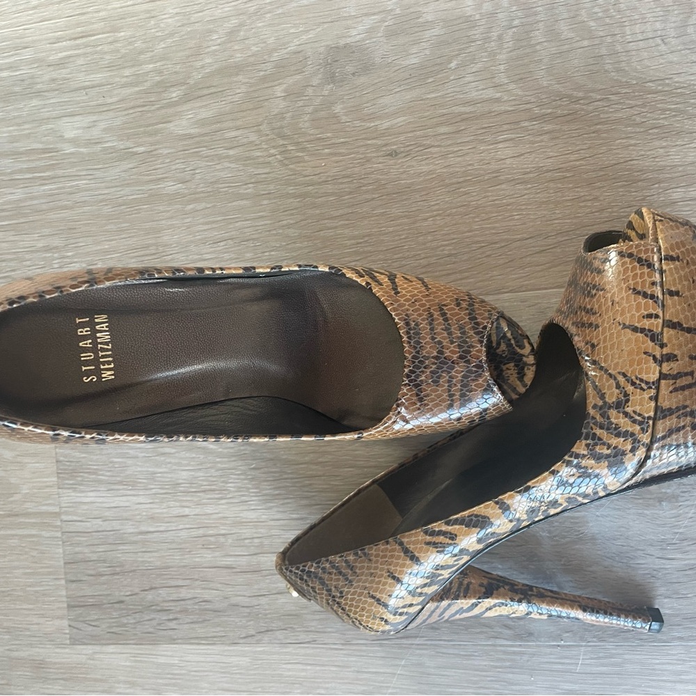 Stuart Weitzman Used Reptile Patterned Heels